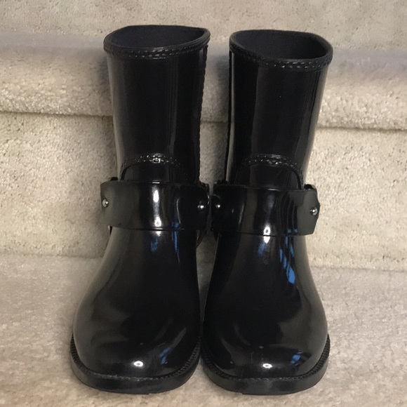 Michael Kors Fulton Harness Rain Boots - Picture 6 of 13